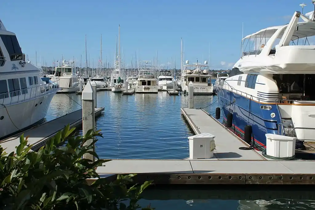 How far is Catalina from San Diego by Boat?