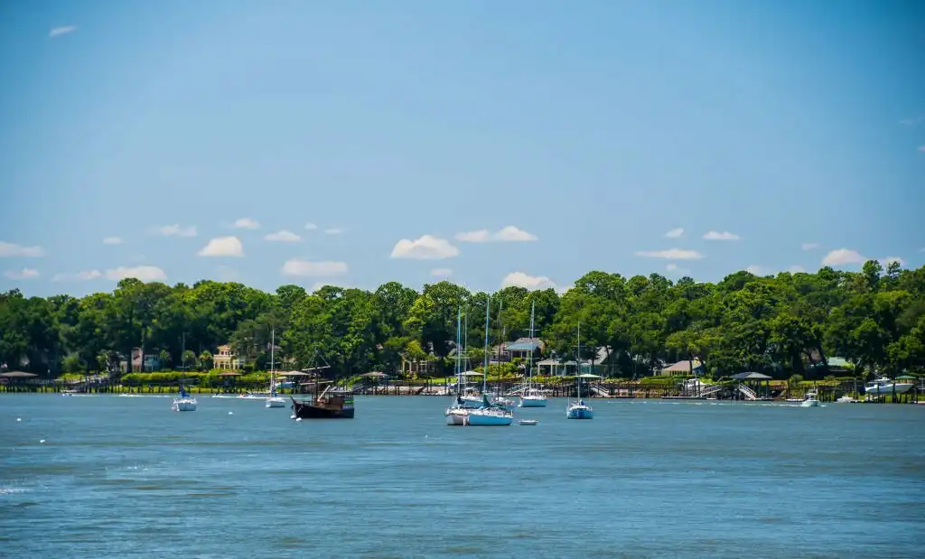 Why is Daufuskie Island, South Carolina So Cheap?